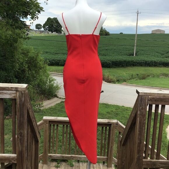 Likely Red Keela Flowy Maxi Sweetheart Neckline Gown Asymmetric Hem New Size 2 - Picture 4 of 8
